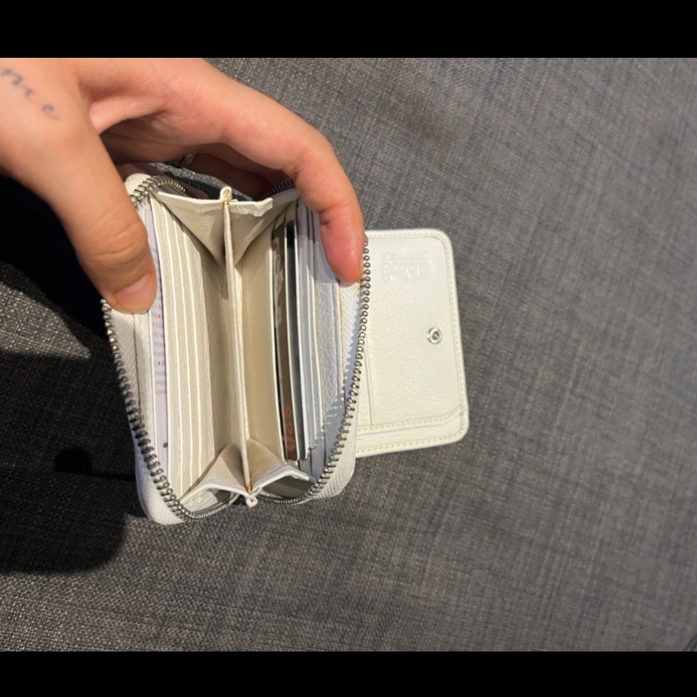 Chloe Wallet - Picture 4 of 5